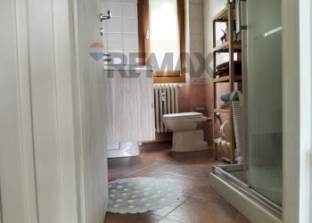 Bagno - Two-room apartment VIA POSTALE VECCHIA
 
23, Luvinate - photo 14