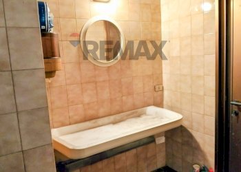 Bagno - Locale Commerciale Via Delle Medaglie D' Oro
9, Varese - foto 7