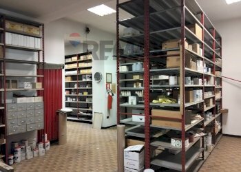 Dispensa di stoccaggio - Locale Commerciale Via Delle Medaglie D' Oro
9, Varese - foto 11