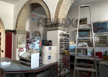 Dispensa di stoccaggio - Locale Commerciale Via Delle Medaglie D' Oro
9, Varese - foto 14