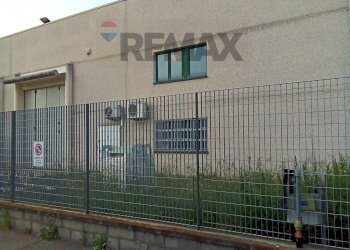 Edificio all\'aperto - Capannone Via Perlasca
17, Vellezzo Bellini - foto 12