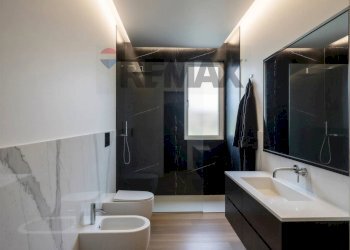 Bagno - Villa via Montale, Certosa di Pavia - foto 10