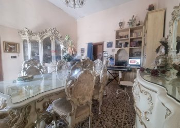 Sala da pranzo - Quadrilocale Via Roma
 
281, Melito di Napoli - foto 6