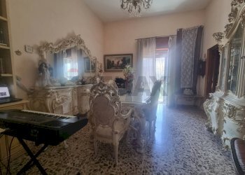 Sala da pranzo - Quadrilocale Via Roma
 
281, Melito di Napoli - foto 7