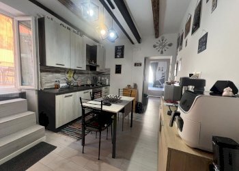 Trilocale VIA PASQUALE PASTORINO, Genova (zona Bolzaneto) - foto 1