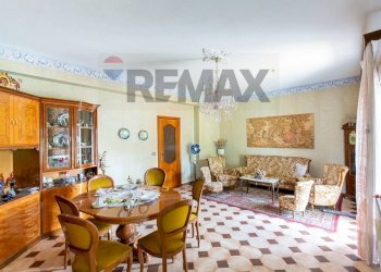 Sala da pranzo - Casa semi indipendente Via Lodi
 
2, Catania - foto 3