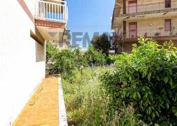 Giardino - Casa semi indipendente Via Lodi
 
2, Catania - foto 40