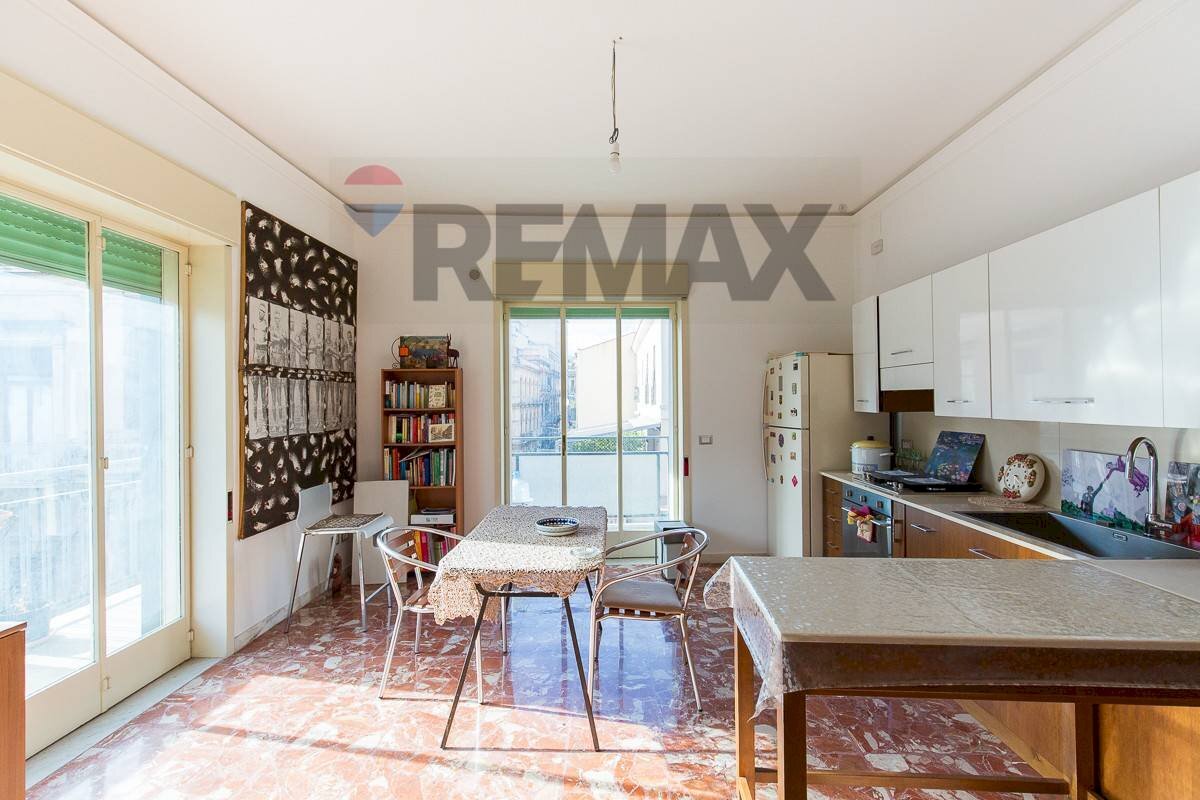 Sala da pranzo - Appartamento Via Guglielmo Oberdan
 
116F, Catania - foto 1