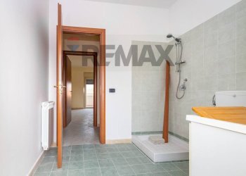 Bagno - Attic Via Piano Tavola - C.da Vazzano-Complesso BGM
 
SNC, Motta Sant'Anastasia - photo 21