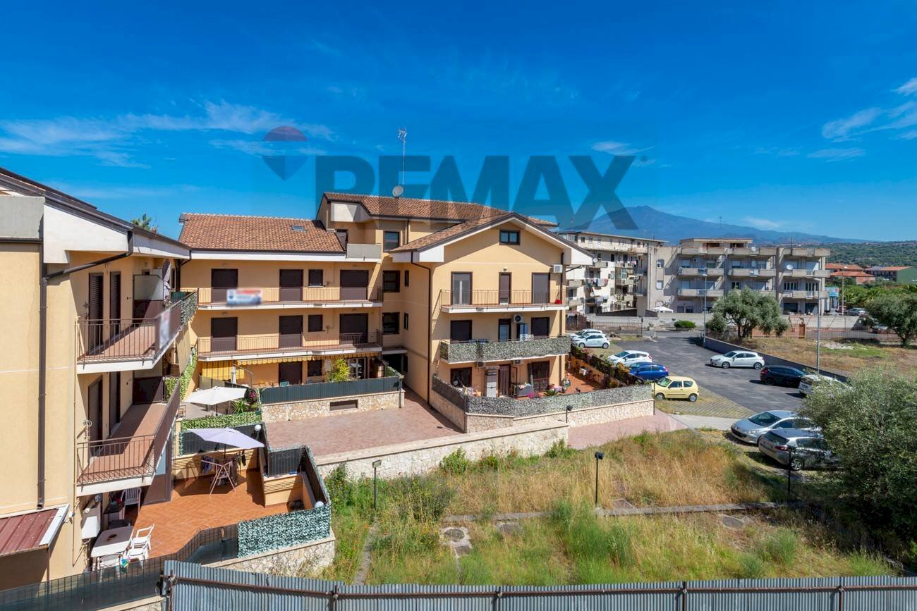 Edificio all\'aperto - Attic Via Piano Tavola - C.da Vazzano-Complesso BGM
SNC, Motta Sant'Anastasia - photo 2