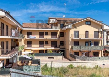 Edificio all\'aperto - Attic Via Piano Tavola - C.da Vazzano-Complesso BGM
 
SNC, Motta Sant'Anastasia - photo 1