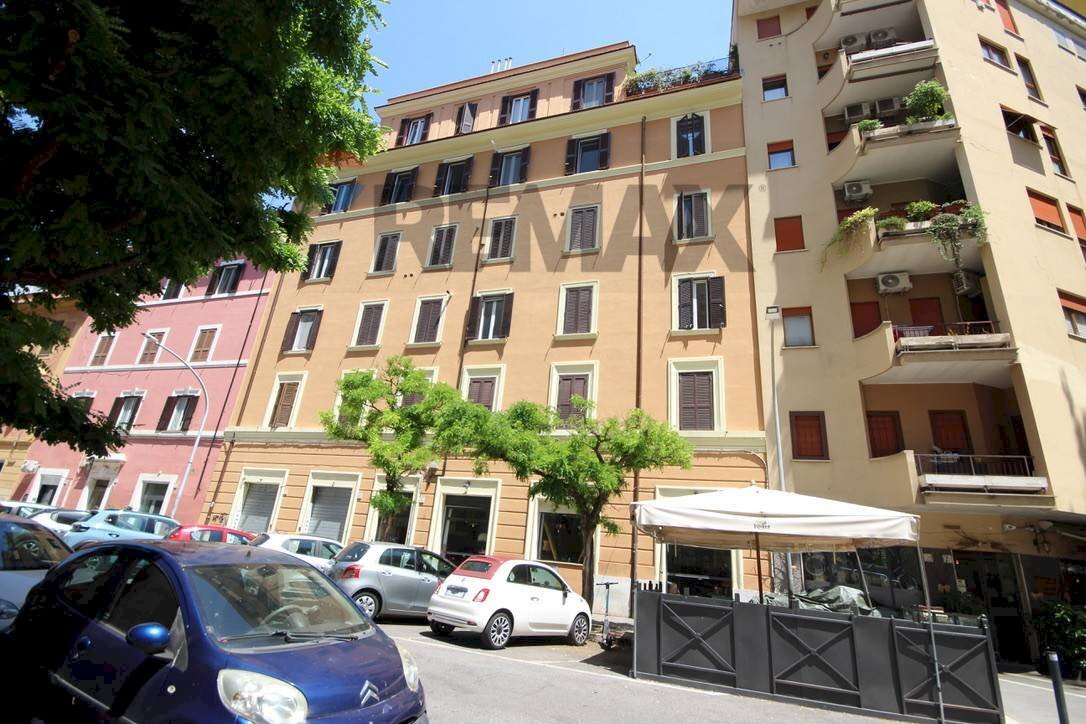 Edificio all\'aperto - Trilocale Via Pasquale Tola
8, Roma - foto 3