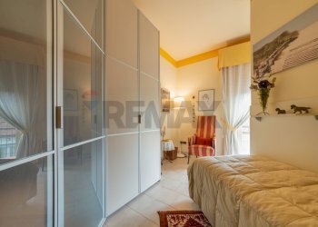 Camera / camera da letto - Semi-detached house San Giovanni Valdarno - photo 18