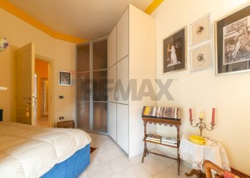 Camera / camera da letto - Semi-detached house San Giovanni Valdarno - photo 19