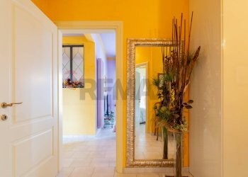 Hall / corridoio - Semi-detached house San Giovanni Valdarno - photo 29