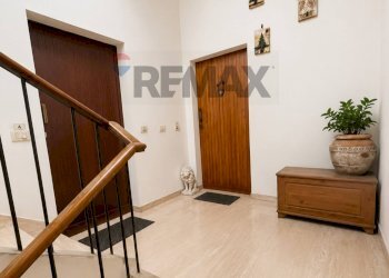 Hall / corridoio - Apartment VIA DANTE ALIGHIERI
 
55/B, Montevarchi - photo 6