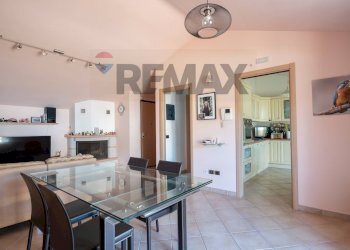 Sala da pranzo - Four-room apartment Via Dante Alighieri
 
64, Castelplanio - photo 8