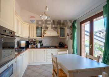 Cucina - Four-room apartment Via Dante Alighieri
 
64, Castelplanio - photo 9