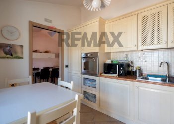 Cucina - Four-room apartment Via Dante Alighieri
 
64, Castelplanio - photo 11