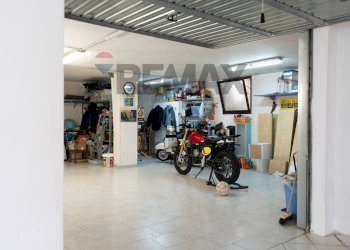 Parcheggio - Four-room apartment Via Dante Alighieri
 
64, Castelplanio - photo 31
