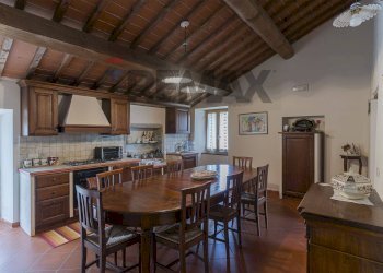 Sala da pranzo - Rustic Località Sant'Agata alle Terrine, Arezzo - photo 24