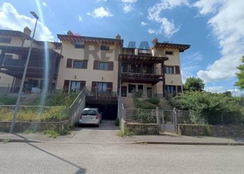 Edificio all\'aperto - Quadrilocale Strada Di Villa Pitignano, Perugia - foto 1
