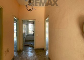 Hall / corridoio - Trilocale Caivano - foto 2