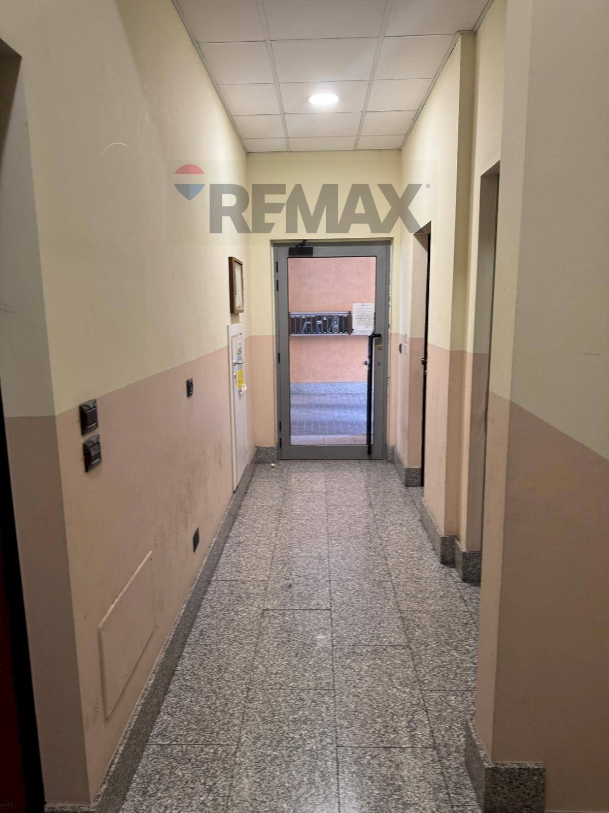 Hall / corridoio - Trilocale Via Cuneo
3, Torino - foto 2