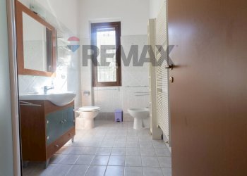 Bagno - Bilocale Via Garibaldi
 
22, Gessate - foto 12