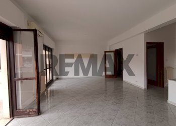 Stanza vuota - Residence Via Umberto
 
20, Sant'Agata Li Battiati - foto 19