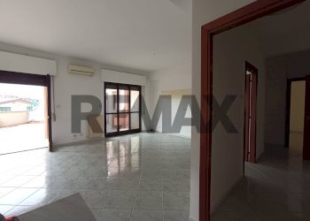 Stanza vuota - Residence Via Umberto
 
20, Sant'Agata Li Battiati - foto 28