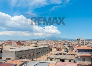 Edificio all\'aperto - Four-room apartment Via Trovato
 
57, Catania - photo 4