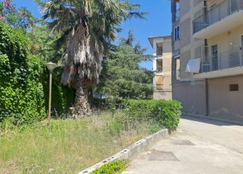 Edificio all\'aperto - Apartment Viale Luigi Ramondetta, sp 12
 
5, Buccheri - photo 2