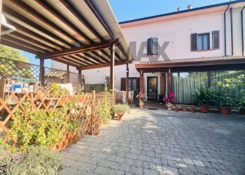 Casa all\'aperto - Independent house Cecina - photo 1