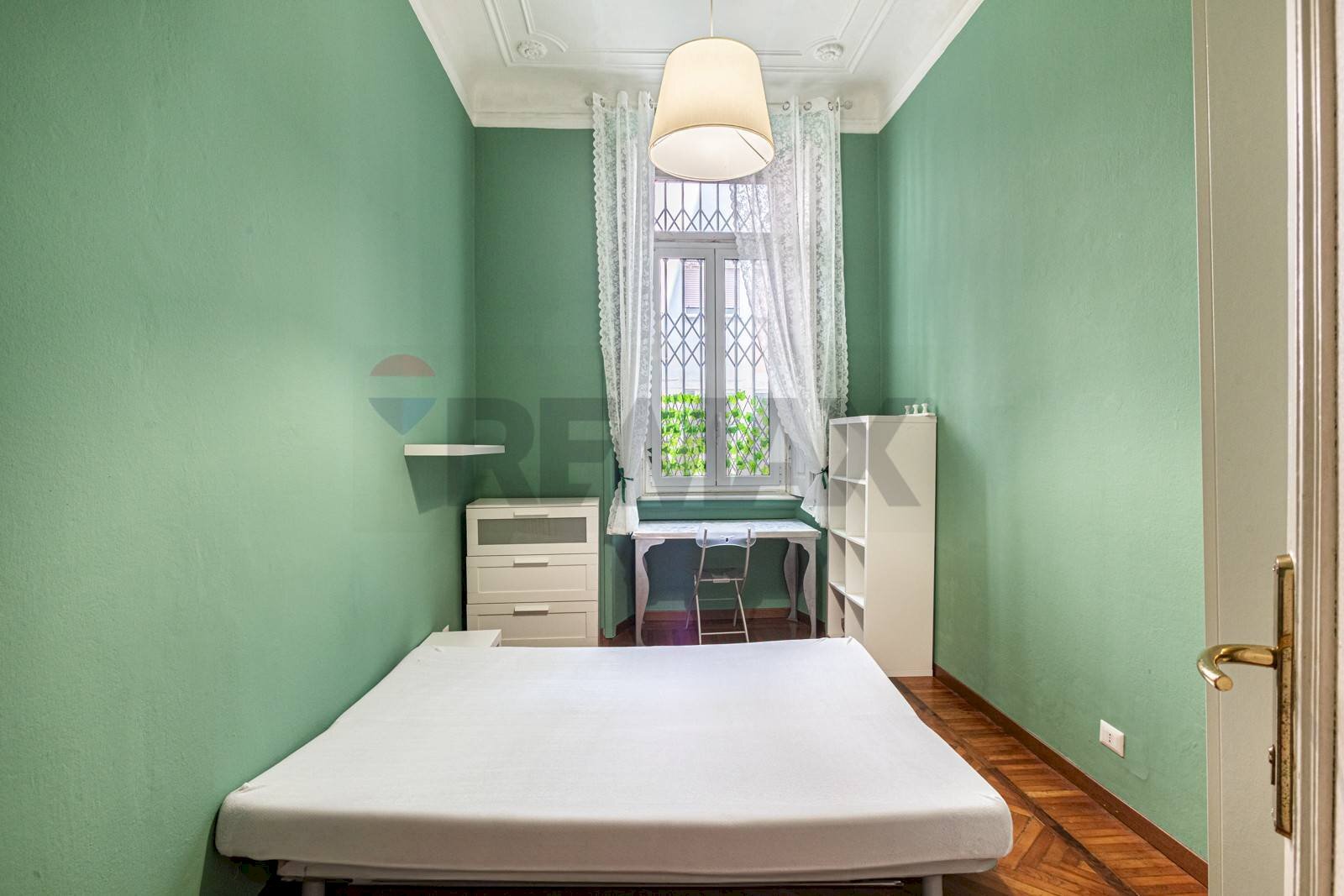 Camera / camera da letto - Non-buildable land Viale Lunigiana
 
14, Milano - photo 1