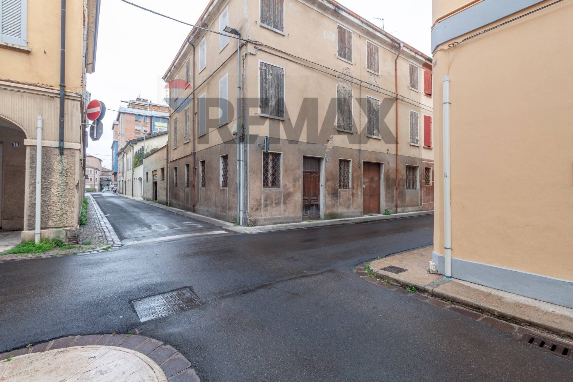 Edificio all\'aperto - Independent house Via Giuseppe Rocca
 
52, Carpi - photo 1