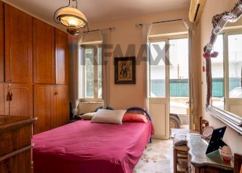 Camera / camera da letto - Casa semi indipendente Via Svizzera
 
42-40, Siracusa - foto 19