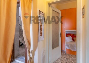 Hall / corridoio - Casa semi indipendente Via Svizzera
 
42-40, Siracusa - foto 25