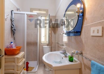 Bagno - Casa semi indipendente Via Svizzera
 
42-40, Siracusa - foto 26