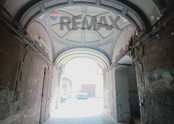 Edificio all\'aperto - Trilocale Via San Giovanni
 
34, Caserta - foto 17
