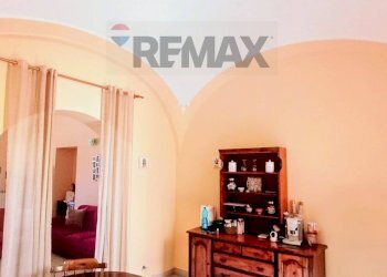 Sala da pranzo - Trilocale Via San Giovanni
 
34, Caserta - foto 27