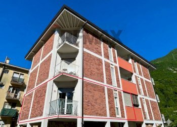 Edificio all\'aperto - Three-room apartment Lovere - photo 8