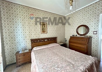 Camera / camera da letto - Three-room apartment Lovere - photo 11