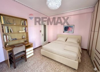 Camera / camera da letto - Three-room apartment Lovere - photo 13
