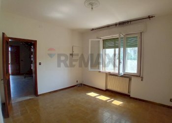 Stanza vuota - Casa indipendente Riva del Po - foto 9