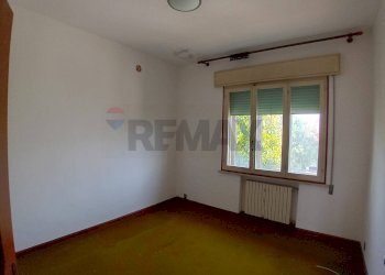 Stanza vuota - Casa indipendente Riva del Po - foto 16