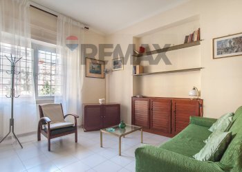 Soggiorno - Trilocale Piazza Giuliano della Rovere
 
16, Roma - foto 13