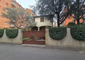 Edificio all\'aperto - Casa indipendente Monza - foto 3