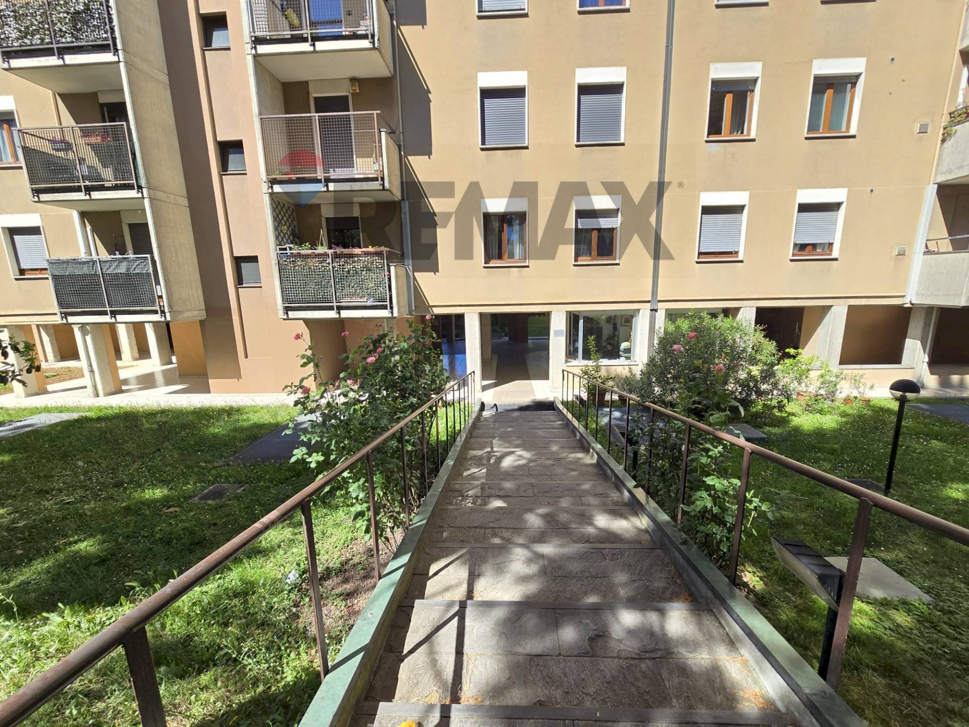 Edificio all\'aperto - Three-room apartment Via Antonio Martinazzoli
3, Milano - photo 3