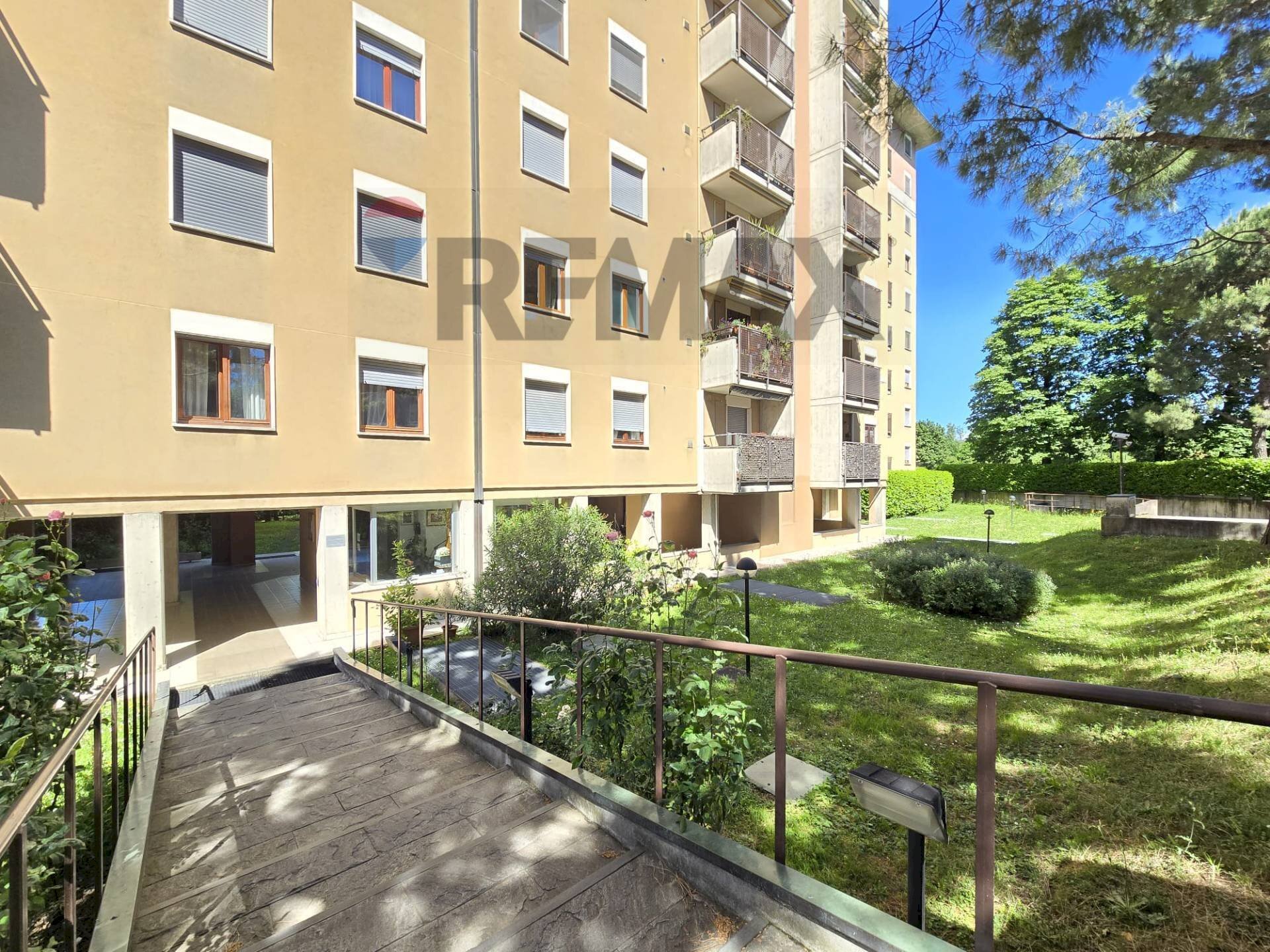 Edificio all\'aperto - Three-room apartment Via Antonio Martinazzoli
3, Milano - photo 2